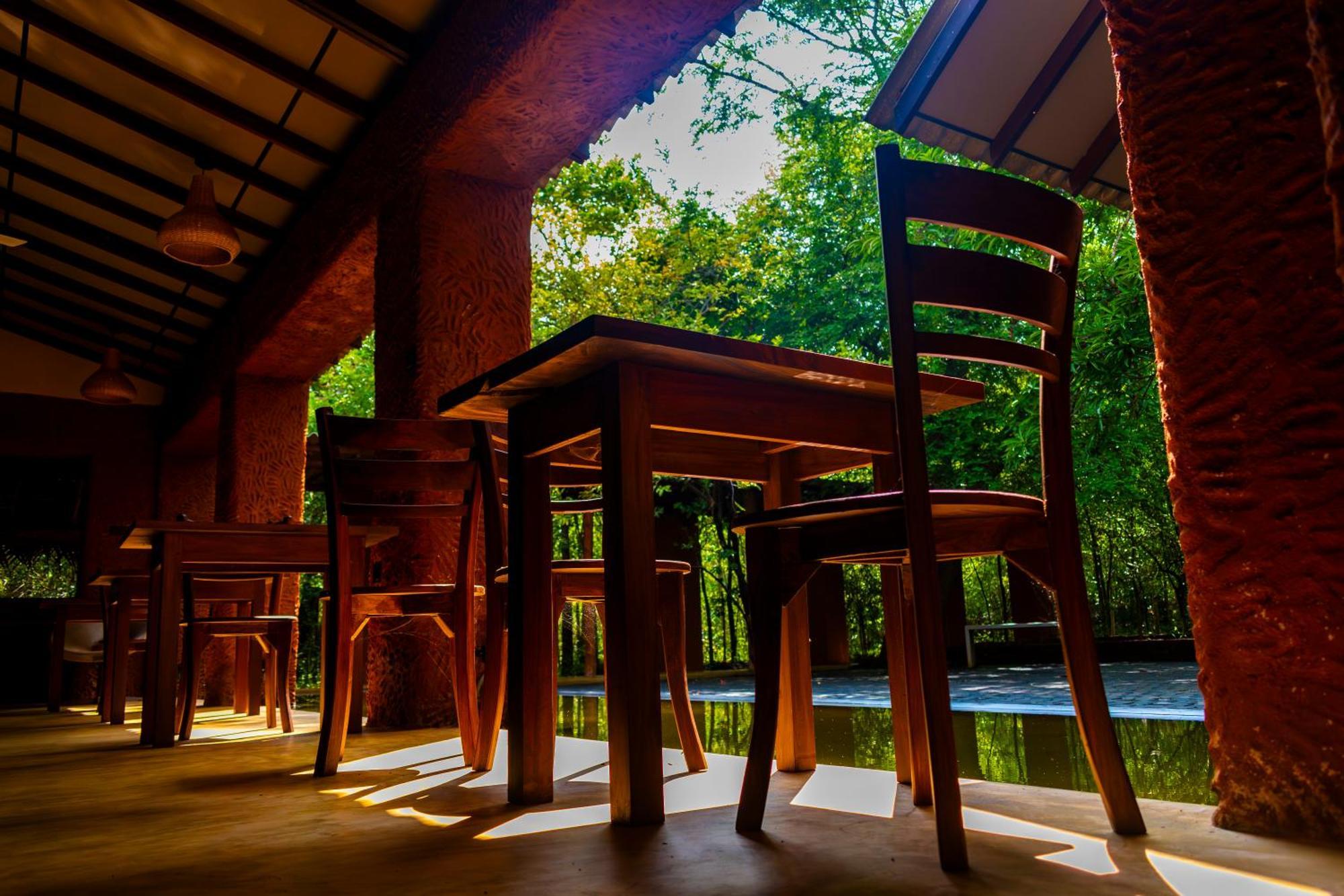 אנוראדפורה Kaala Kalaththewa Luxury Eco Resort מראה חיצוני תמונה
