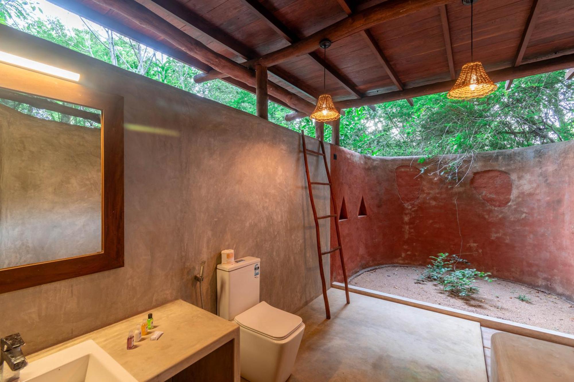 אנוראדפורה Kaala Kalaththewa Luxury Eco Resort מראה חיצוני תמונה
